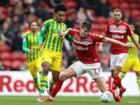 开云体育入口-弗赖堡队长精彩绝伦，助球队获胜