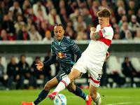 开云体育app-斯图加特客场逆袭！力压门兴格拉德巴赫，保级前景一片光明的简单介绍