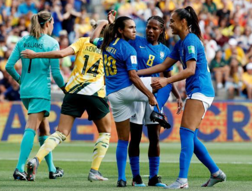 巴西女足坚强表现，晋级下一轮比赛的简单介绍