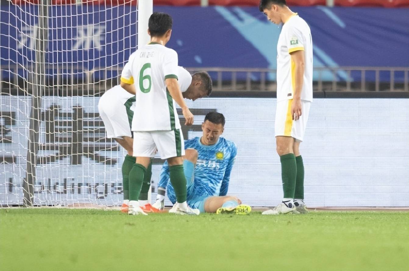 队医透露球员伤情状况,疑似有伤即缺席 队医透露球员伤情状况,疑似有伤即缺席