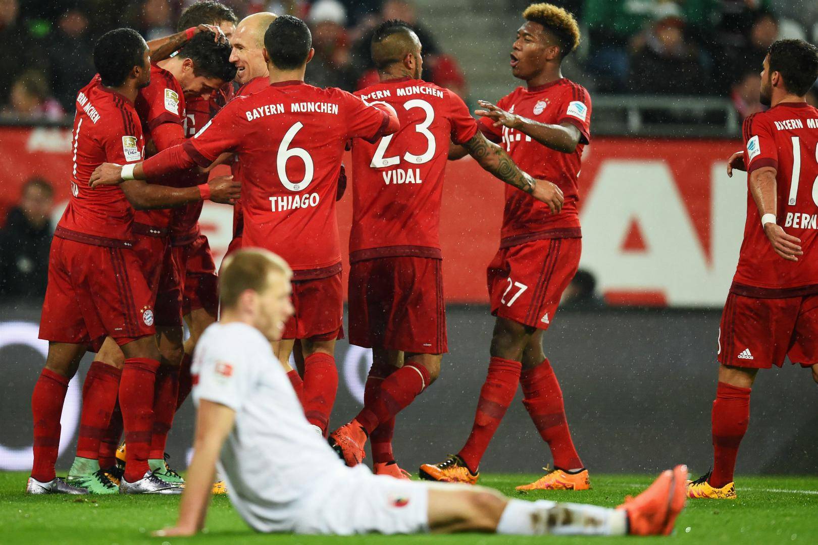 弗赖堡队长精彩绝伦,助球队获胜 弗赖堡队长精彩绝伦,助球队获胜