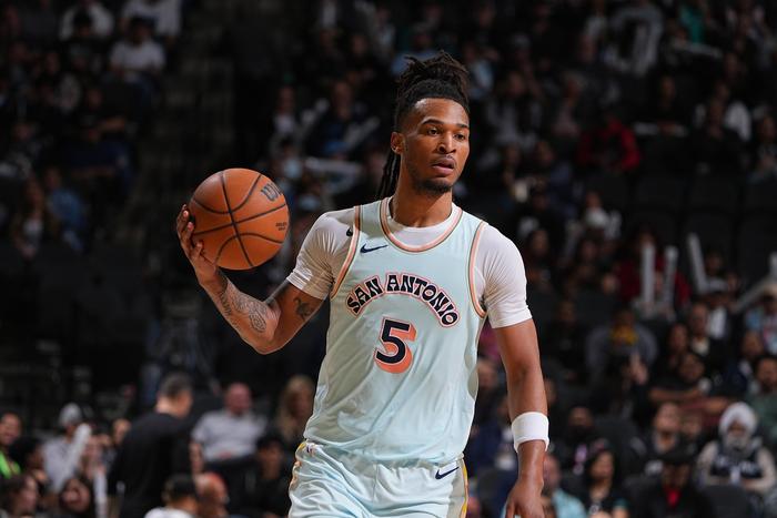 法国运动员在决赛中力压群雄的简单介绍 法国运动员在决赛中力压群雄的简单介绍