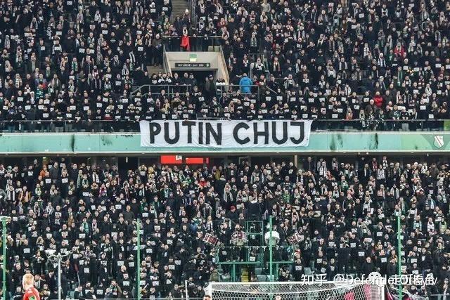 荷兰落后出局,球迷集体沉默 荷兰落后出局,球迷集体沉默