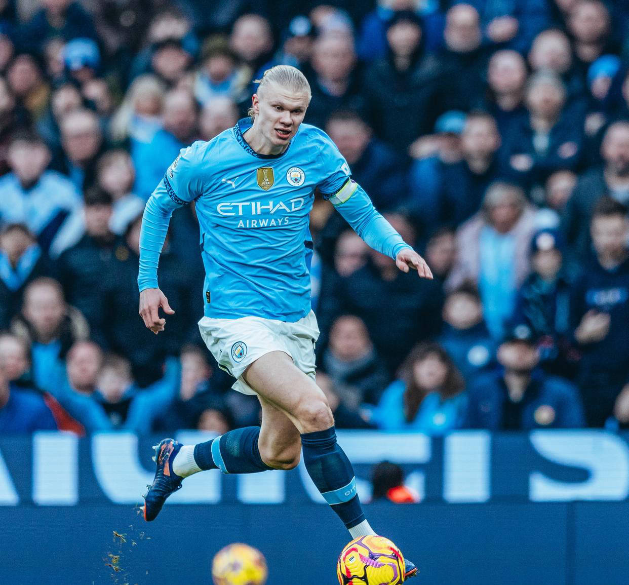 曼城展现实力,携手冲击前四 曼城展现实力,携手冲击前四