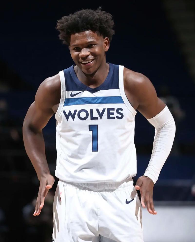 雷霆大胜尼克斯，乔治37分高光表现