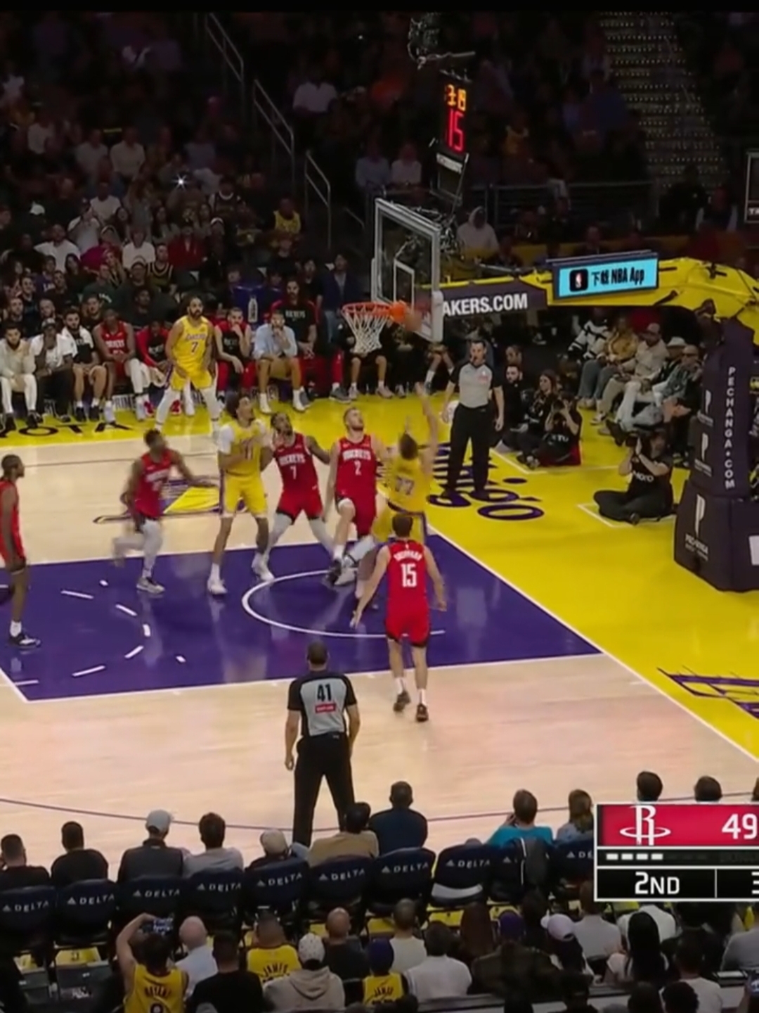 火箭主场不敌开拓者,遭遇两连败 火箭主场不敌开拓者,遭遇两连败