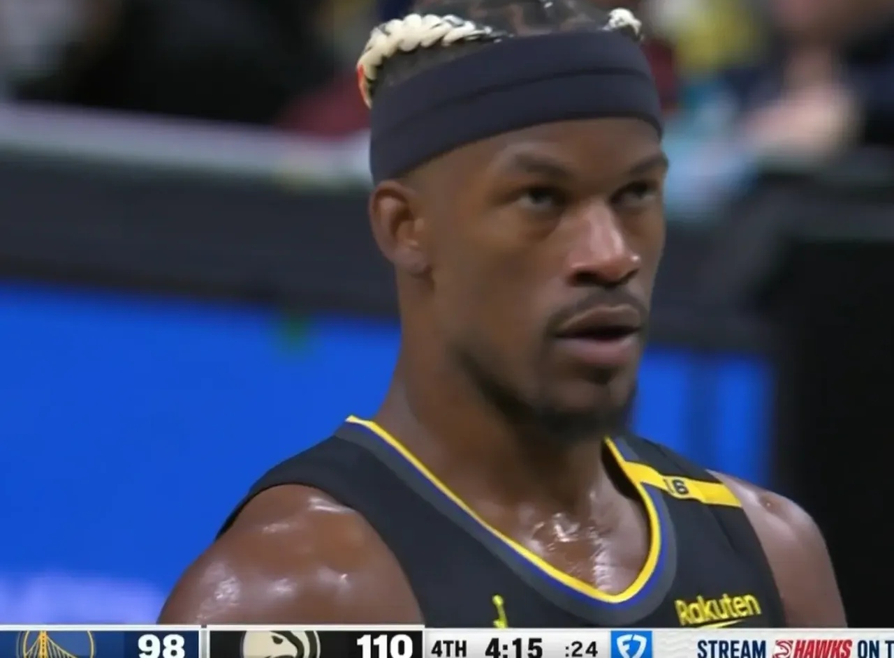 勇士遭老鹰逆转不敌负第三 勇士遭老鹰逆转不敌负第三