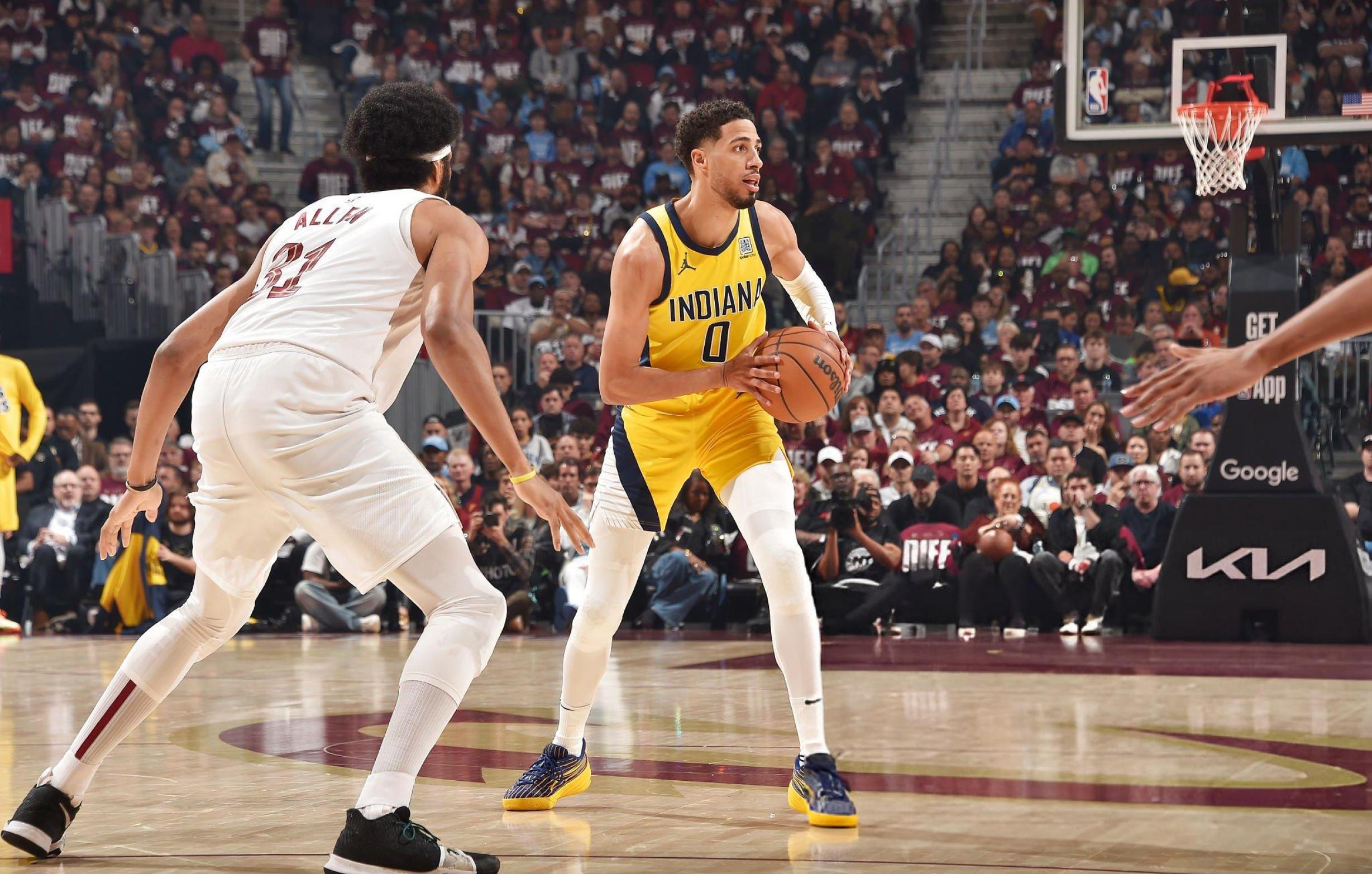 猛龙客场大胜步行者，继续领跑东部