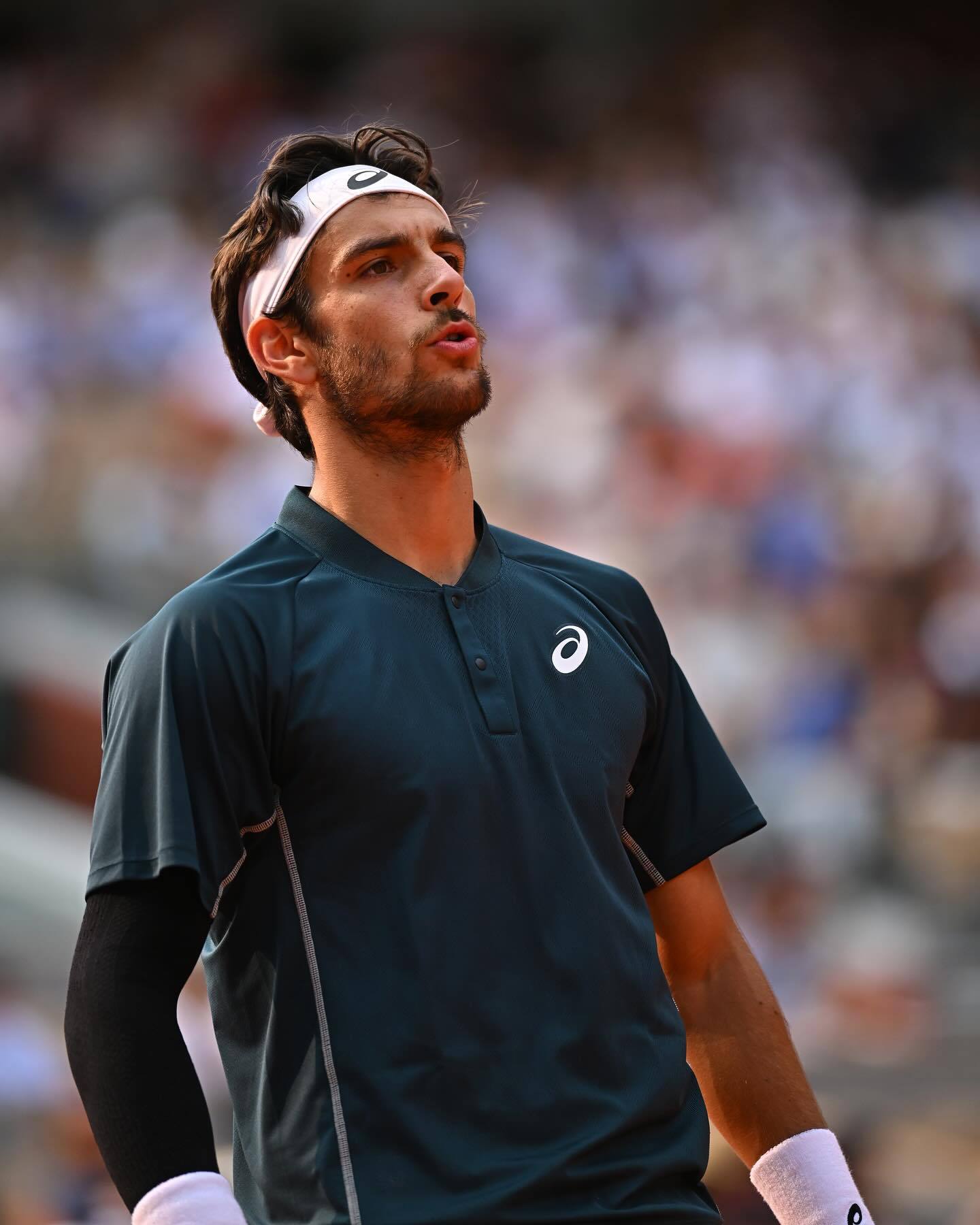 关于日本网球队鏖战西班牙网球队，阿尔卡拉斯制霸全场的信息